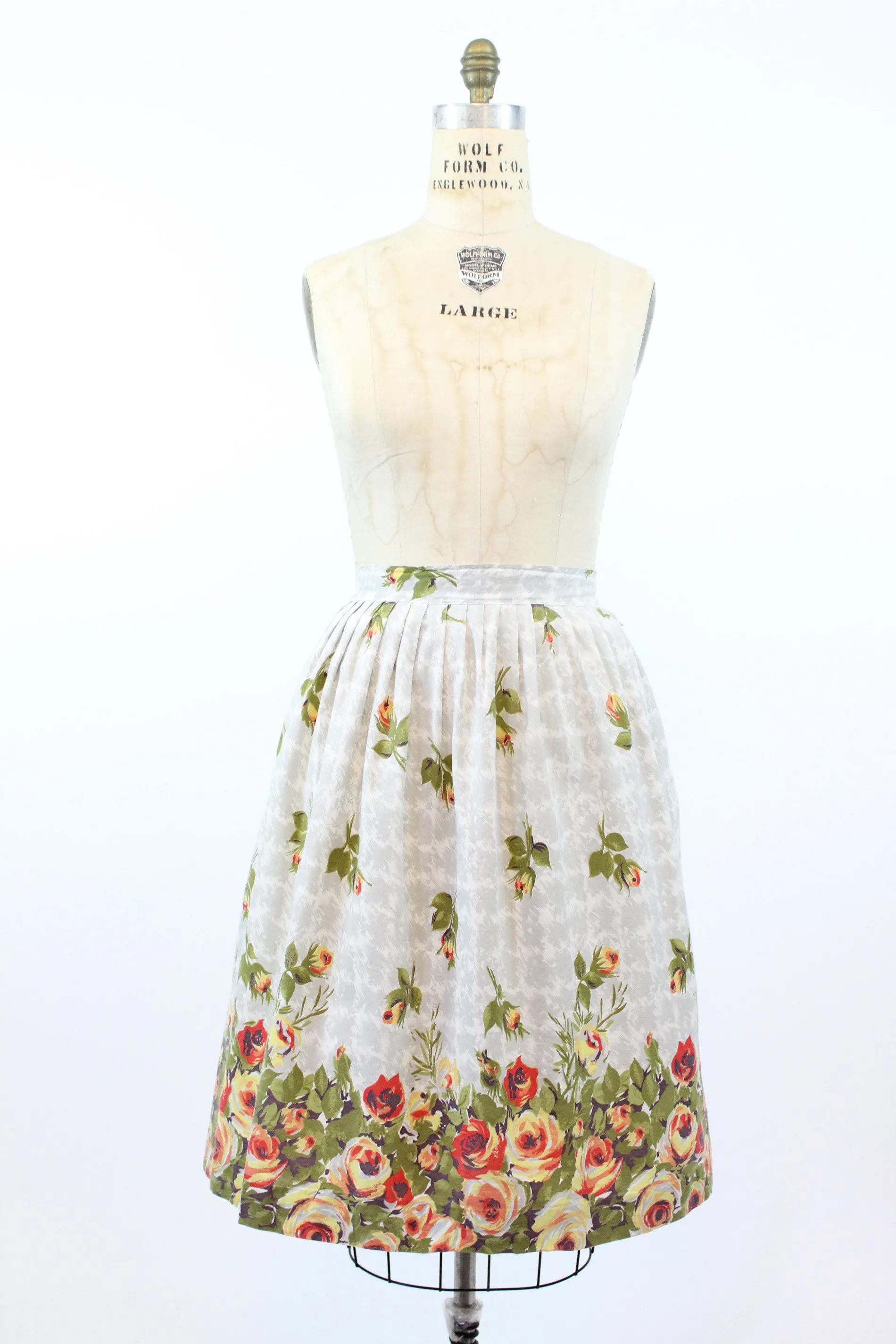 1950s rose print skirt medium | new spring