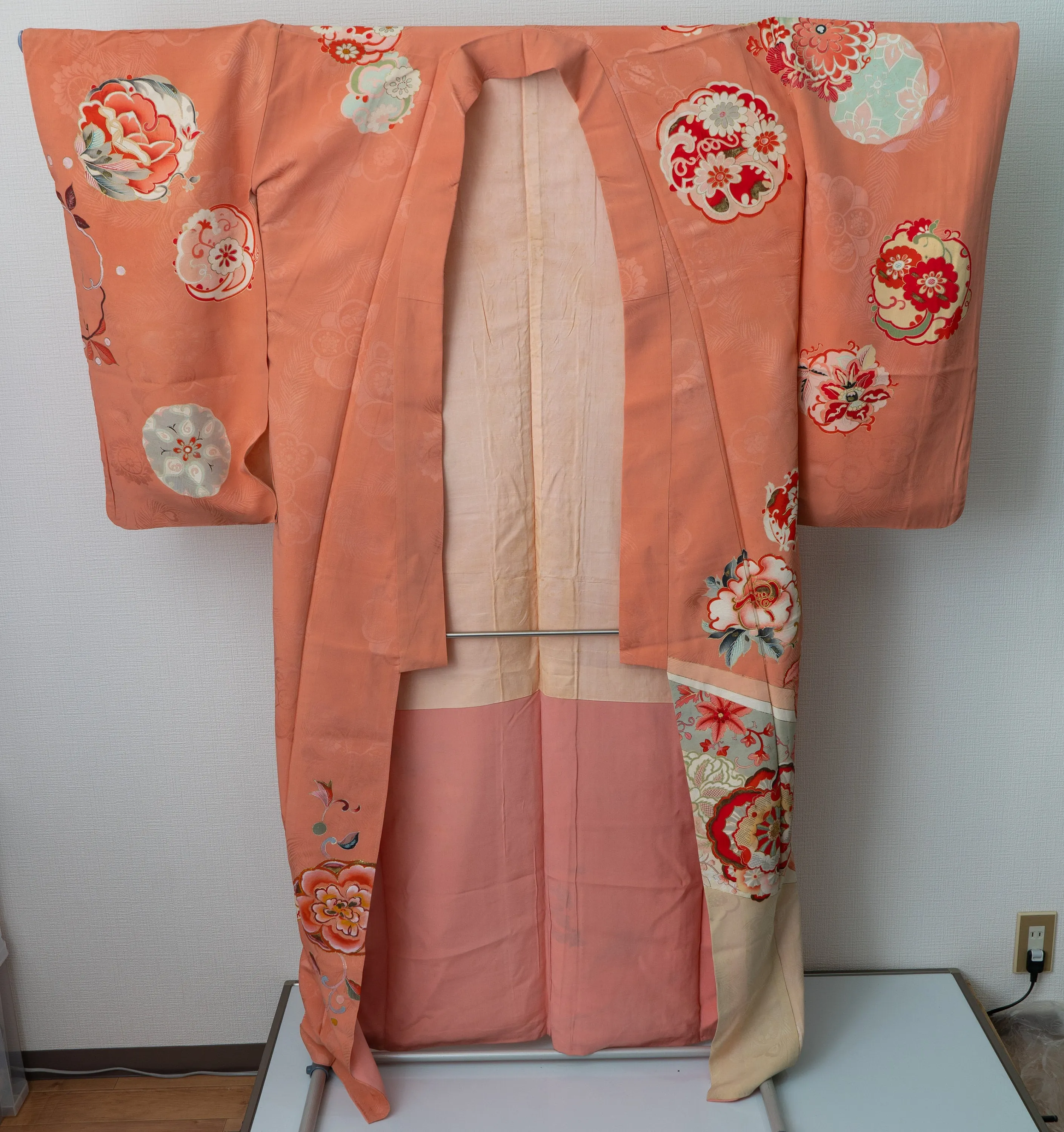 1960s Silk Small Furisode - Traditional Hand-Painted Flowers on a Pinkish-Orangish