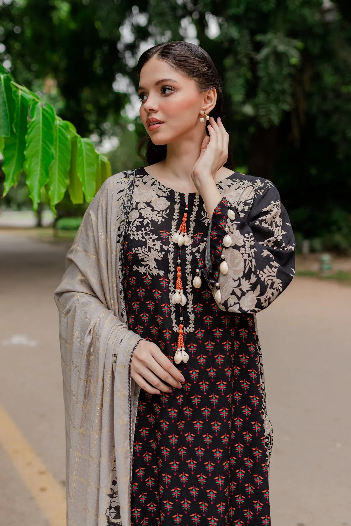 Charizma C-Print Linen Collection with Printed Wool Shawl – CPW-03