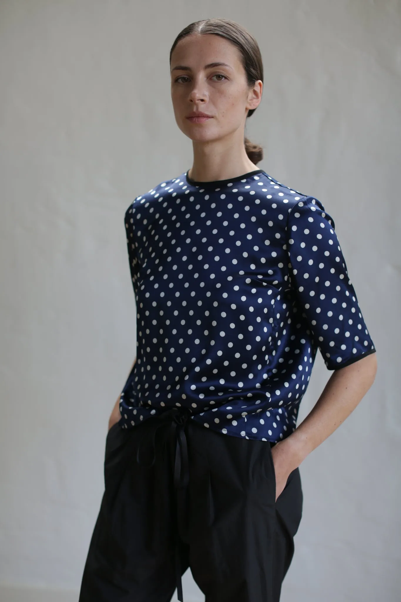 Crewneck Tee | Navy Polkadot