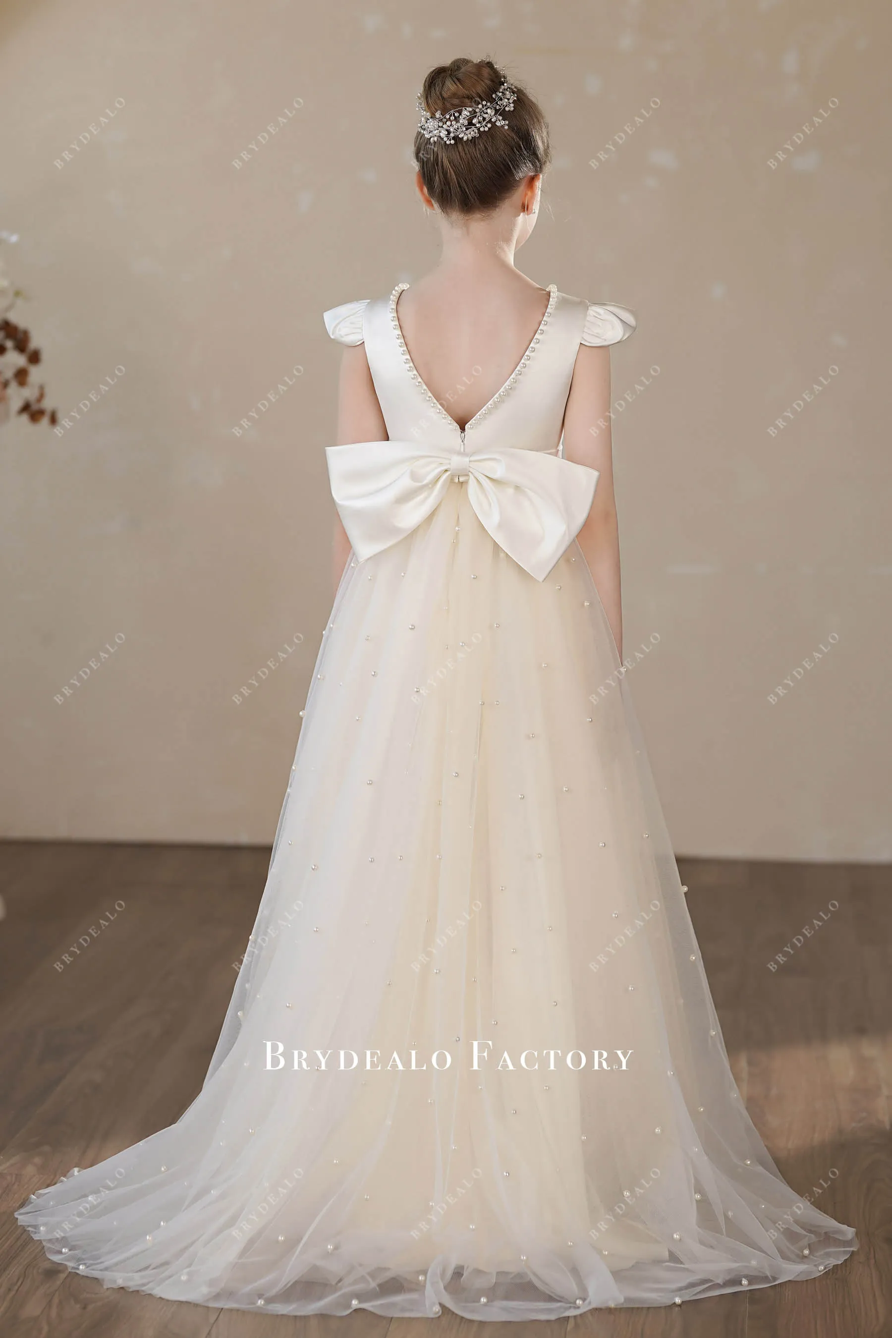 Elegant Cap Sleeve Satin Pearl Tulle Aline Flower Girl Dress