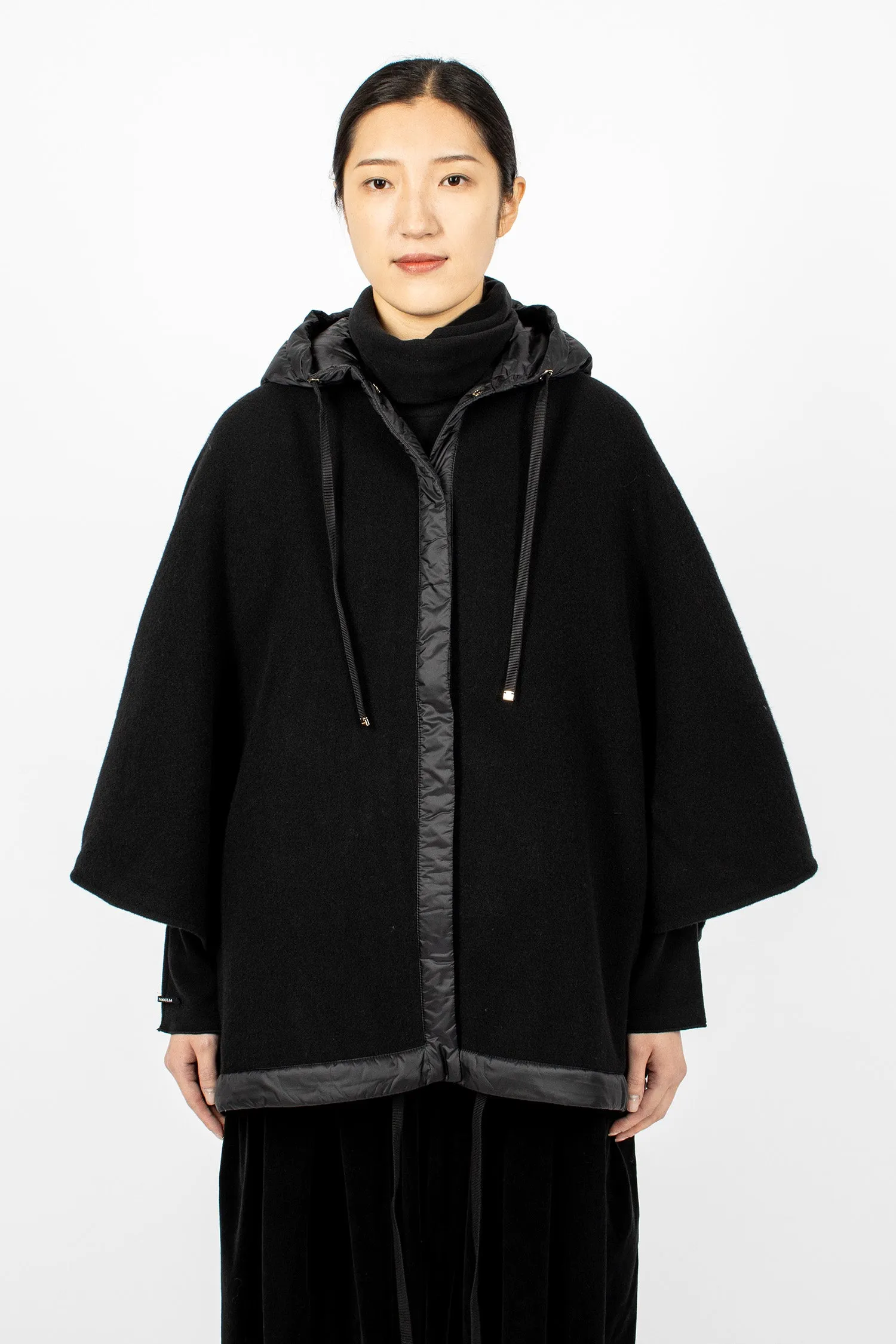 Hooded Wool Cape Black