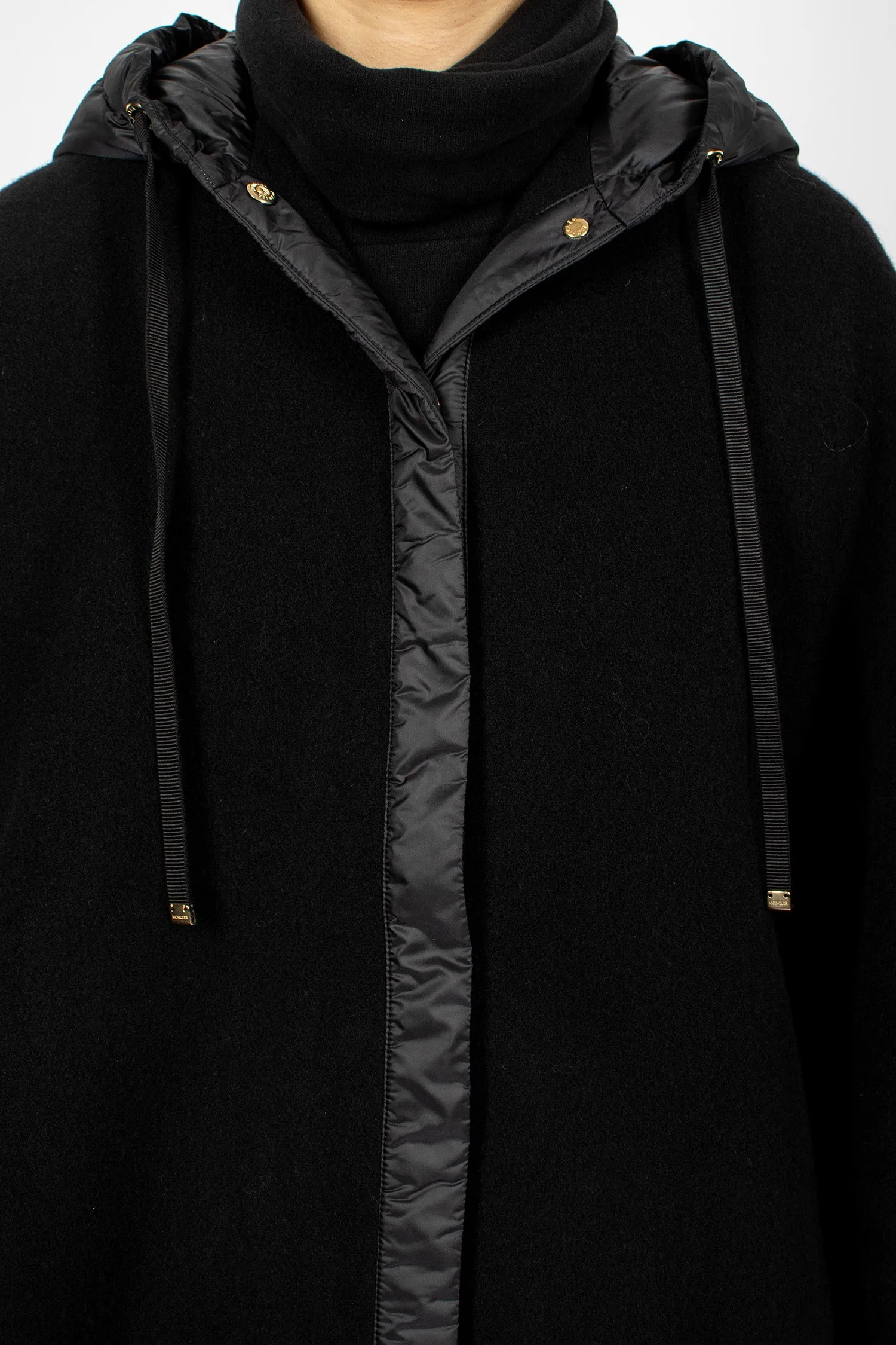 Hooded Wool Cape Black