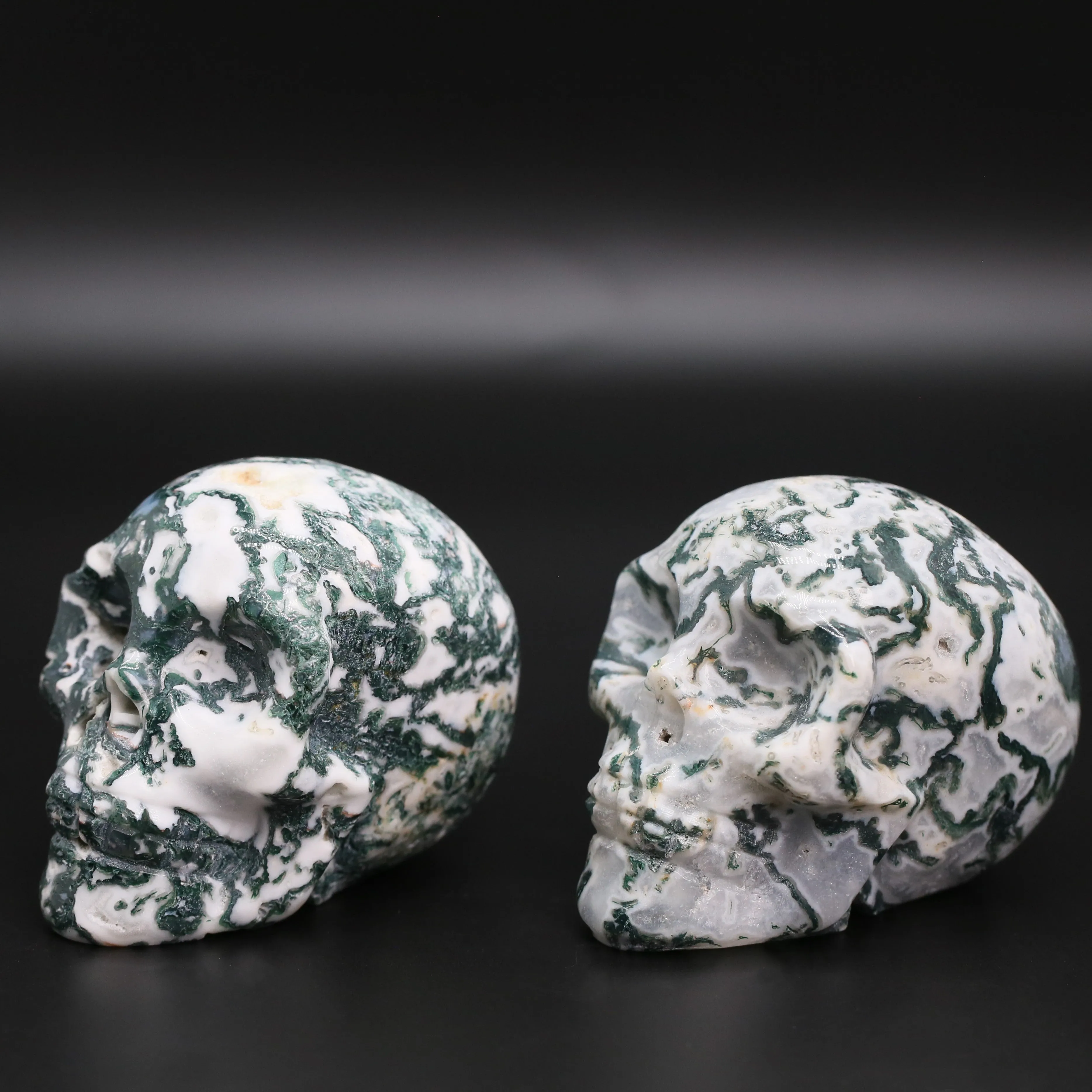 Moss agate skull