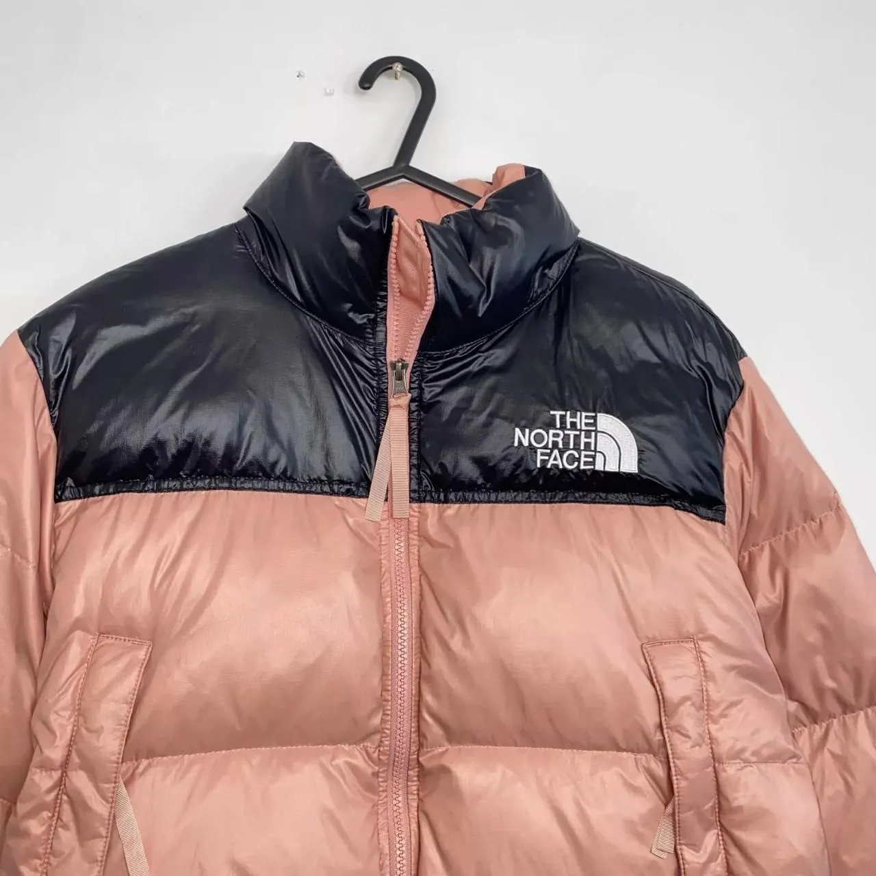 Preowned The North Face Womens 700 Down Nuptse Crop Puffer Jacket Size S Pink Black