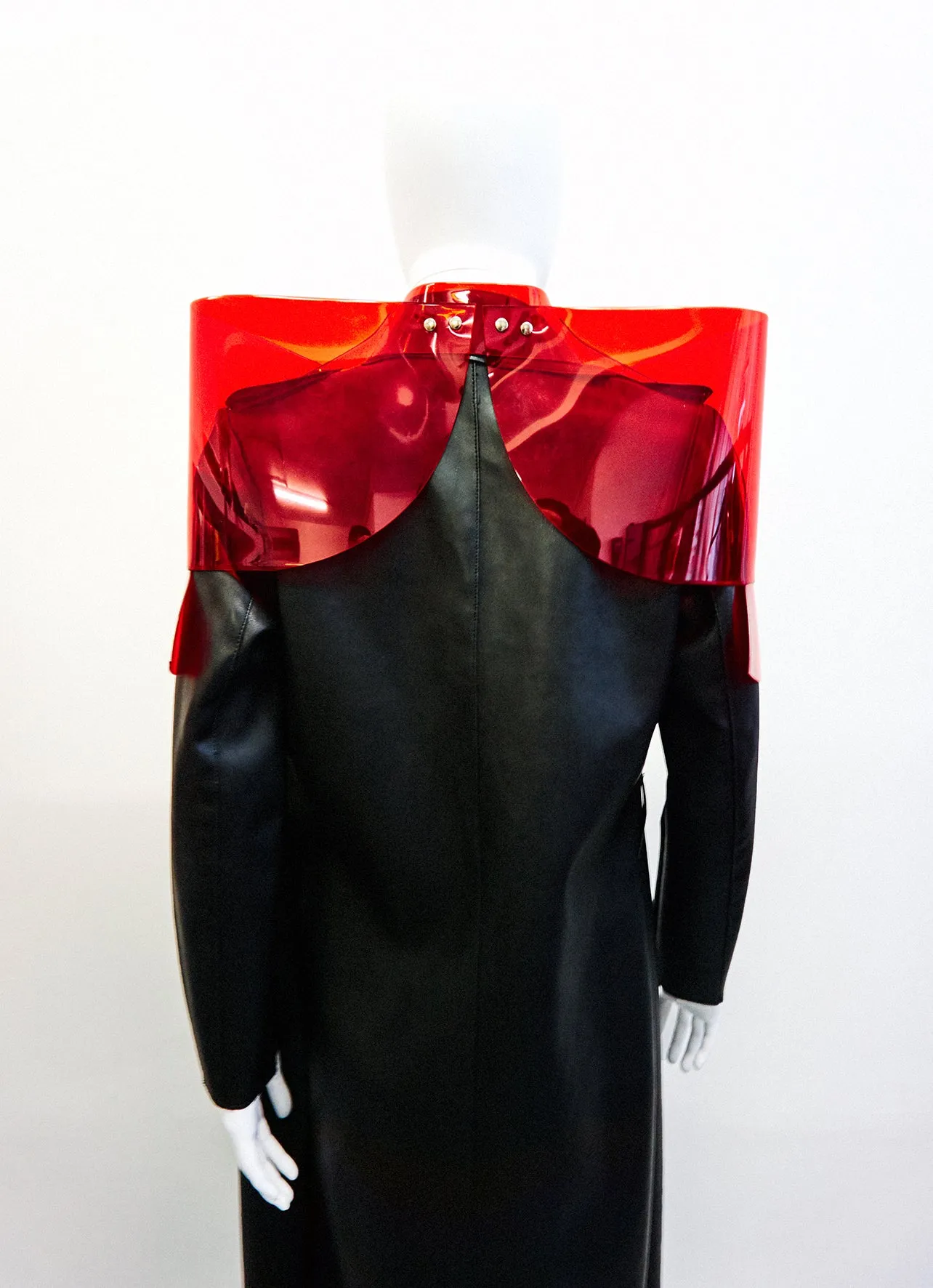 Sculpture shoulder pads jacket