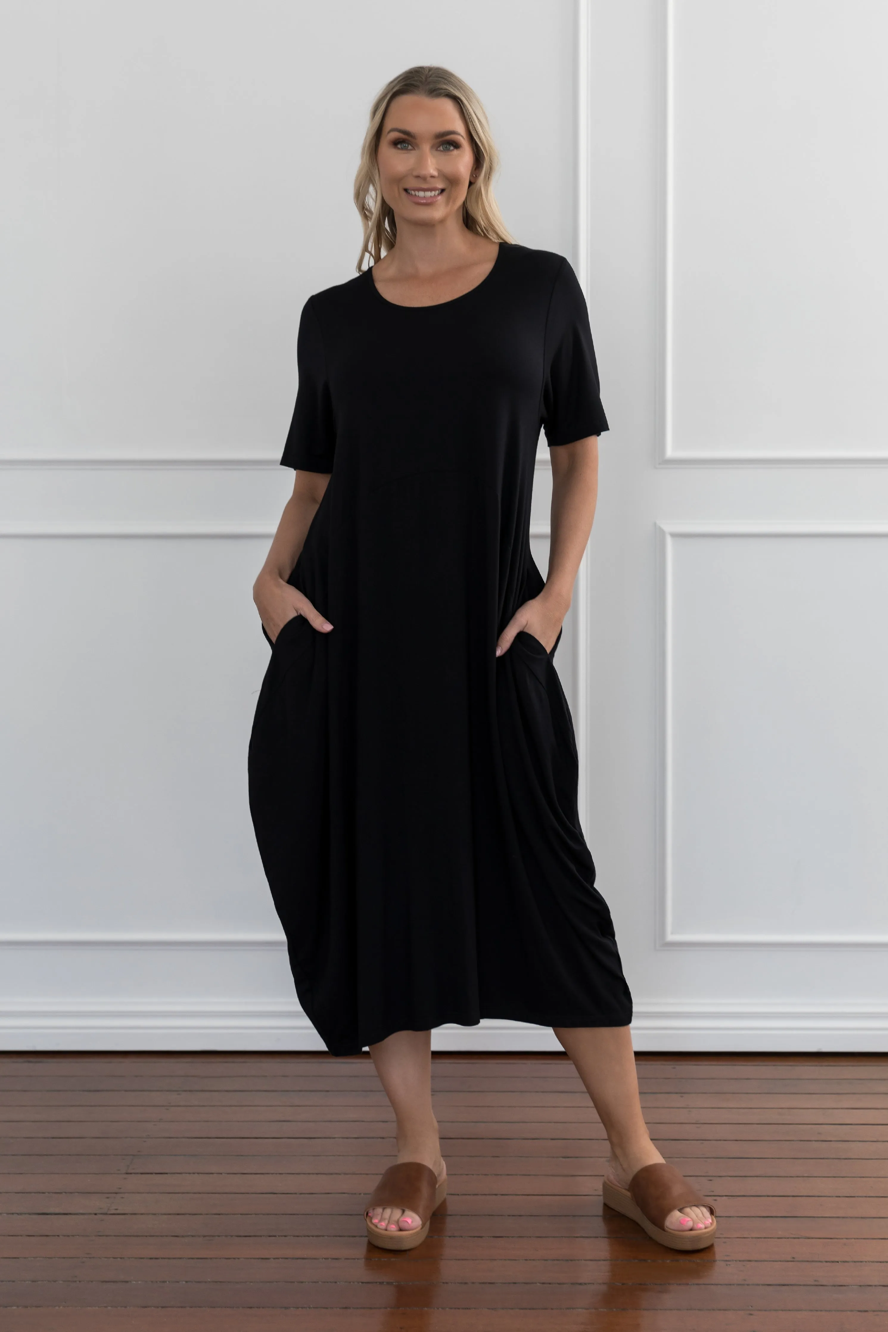 Short Sleeve Soho Dress | Black