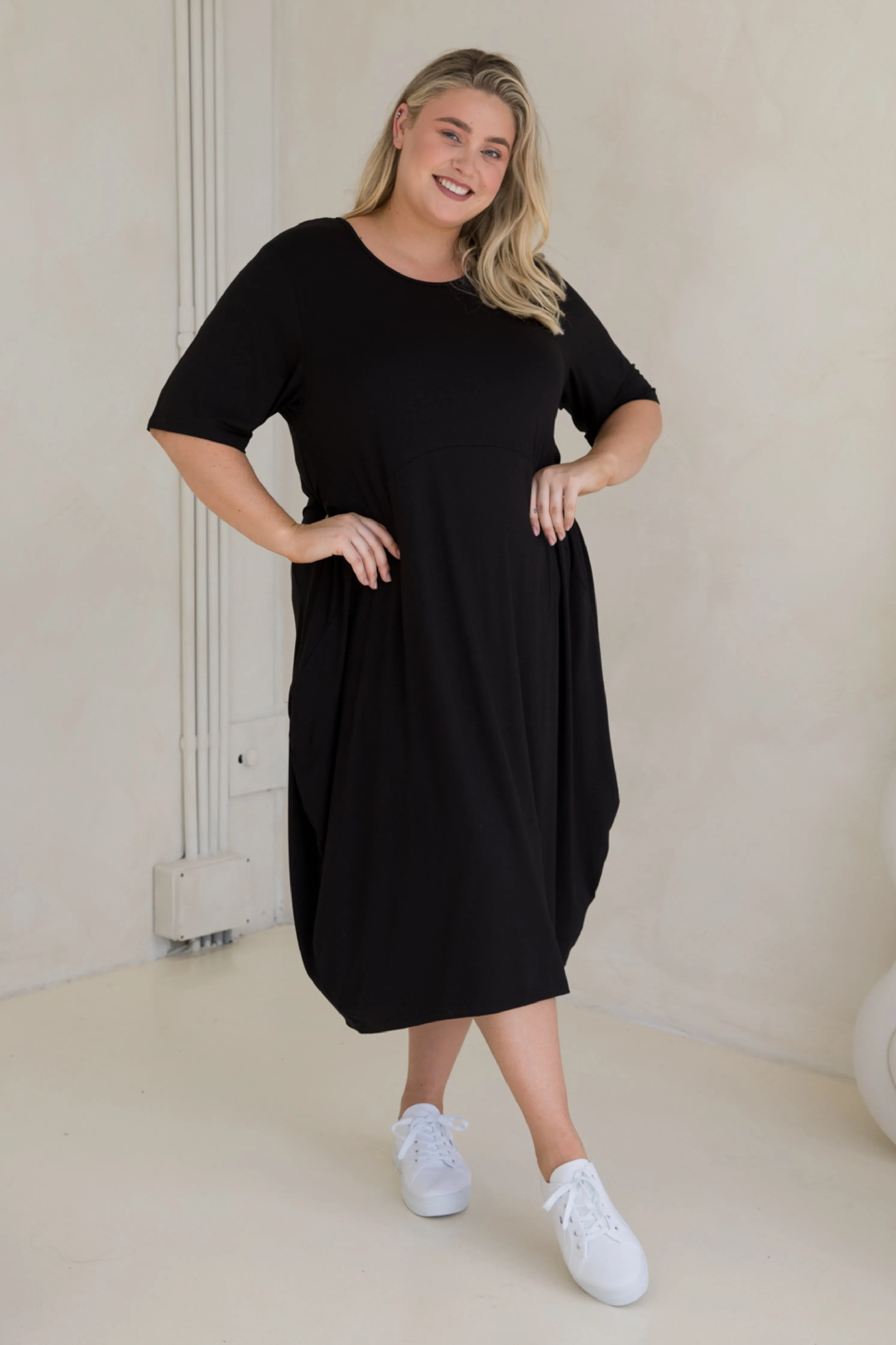 Short Sleeve Soho Dress | Black