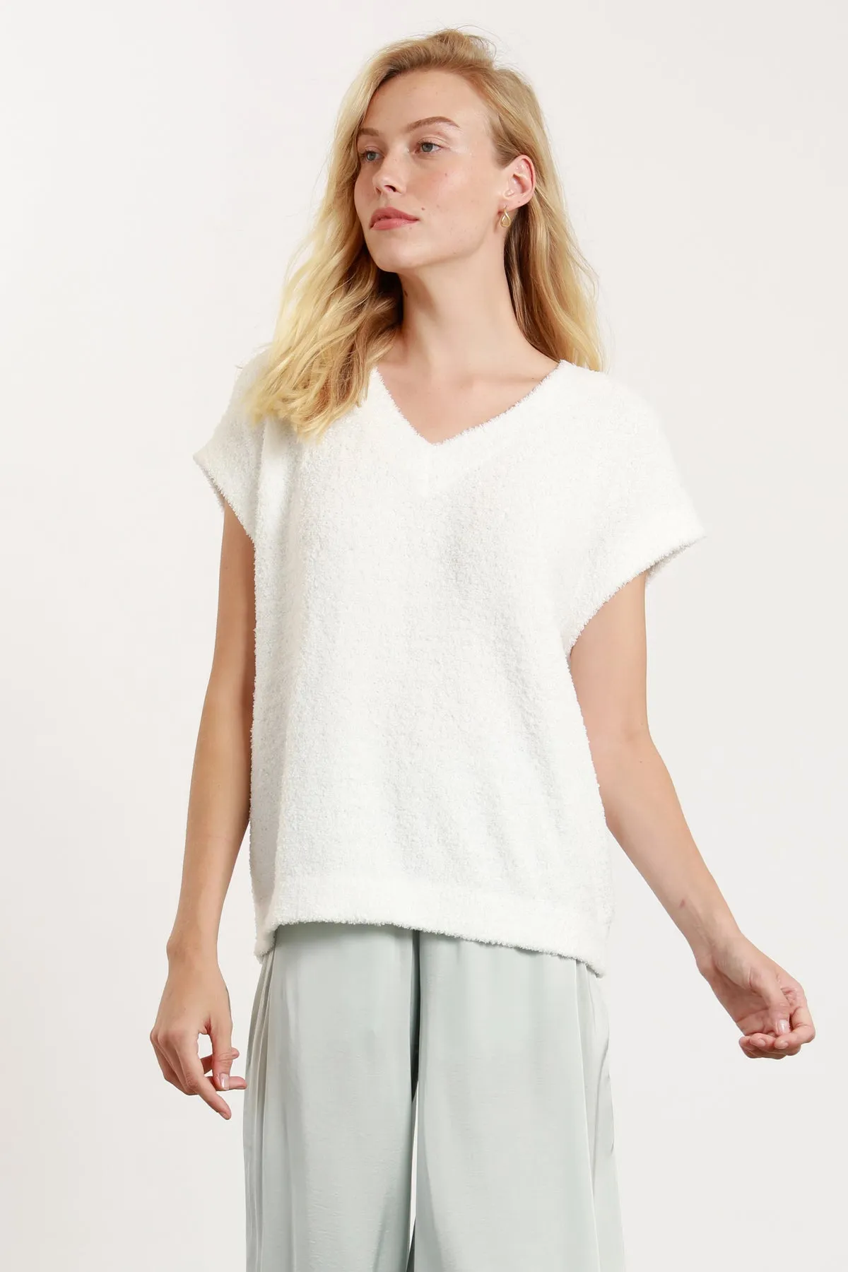 Short Sleeve V-Neck Pullover