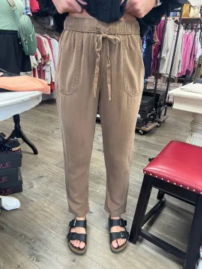 Tencel Tapered Pants