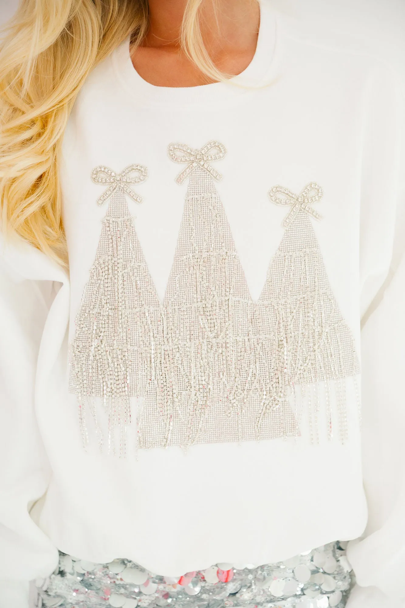 WHIMSICAL WINTER WHITE PULLOVER